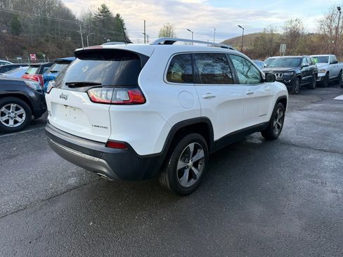 Used 2019 Jeep Cherokee Limited image 3