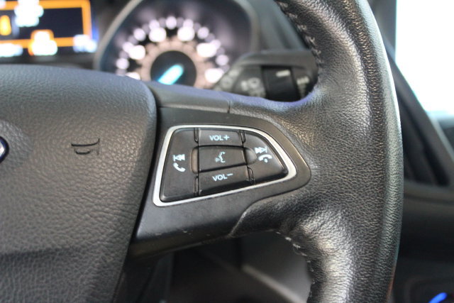Used 2019 Ford Escape SEL AWD/4WD image 17