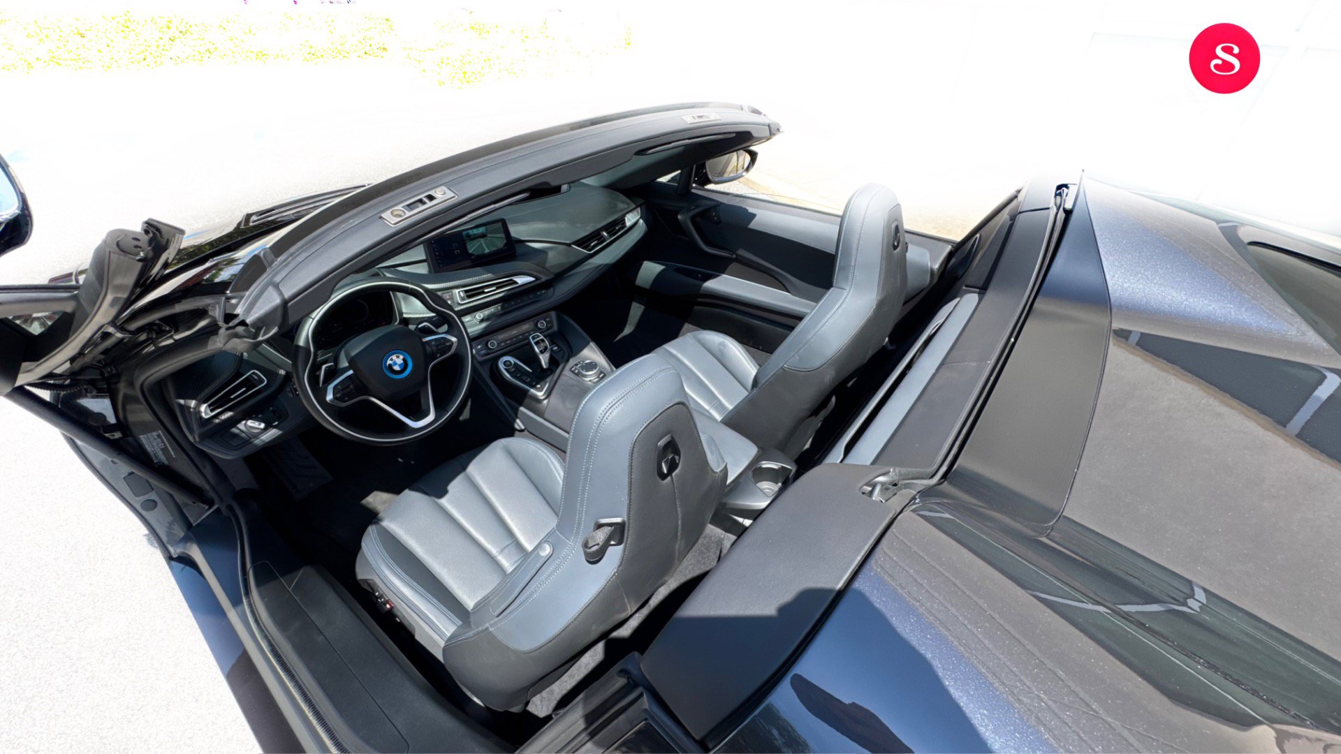 Used 2019 BMW i8 Roadster AWD/4WD image 14