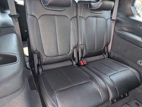 Certified 2023 Jeep Grand Cherokee L Overland AWD/4WD image 33