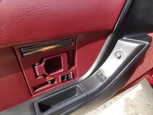 Used 1993 Chevrolet Corvette Convertible RWD image 15