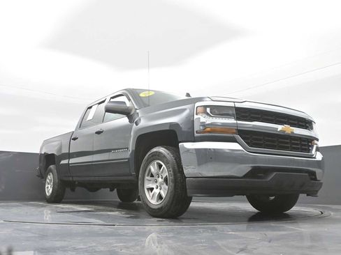 Used 2018 Chevrolet Silverado 1500 LT image 28