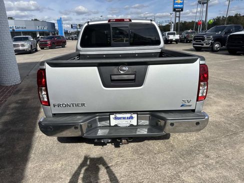 Used 2019 Nissan Frontier SV w/ Value Truck Package image 6
