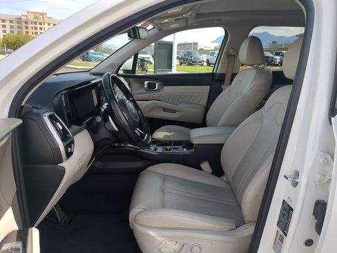 Used 2022 Kia Sorento SX Prestige w/ Panoramic Sunroof Package AWD/4WD image 26