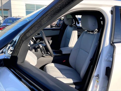 New 2026 Land Rover Range Rover Velar Dynamic SE image 11