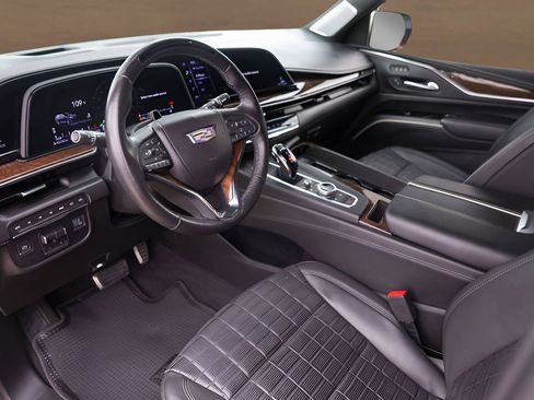 Certified 2023 Cadillac Escalade ESV Sport Platinum w/ LPO, ONYX Package image 10