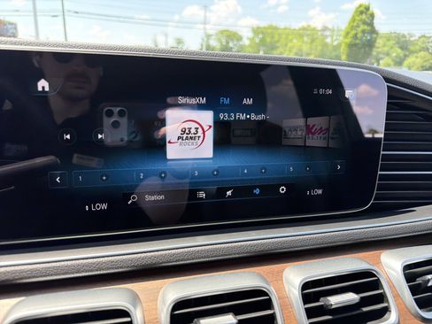 Certified 2022 Mercedes-Benz GLE 350 4MATIC w/ AMG Line Exterior image 23