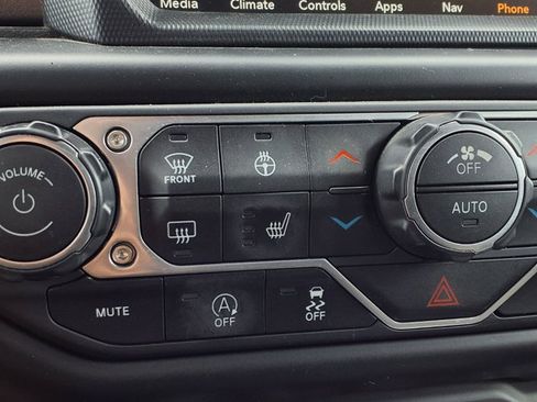 Used 2023 Jeep Gladiator Mojave w/ LED Lighting Group AWD/4WD image 2