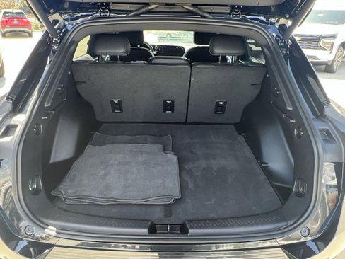 Used 2025 Chevrolet Equinox EV LT w/ Convenience Package image 24