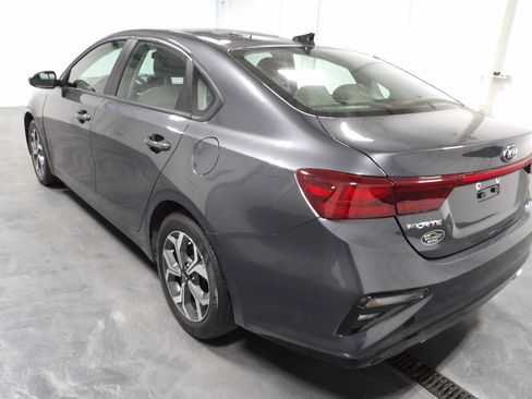 Used 2021 Kia Forte LXS FWD image 6