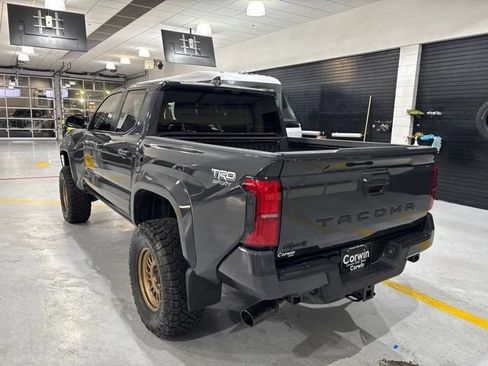 Used 2026 Toyota Tacoma TRD Off-Road AWD/4WD image 6