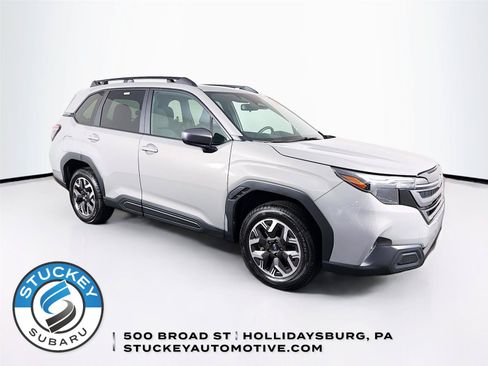 Used 2026 Subaru Forester Premium AWD/4WD image 1
