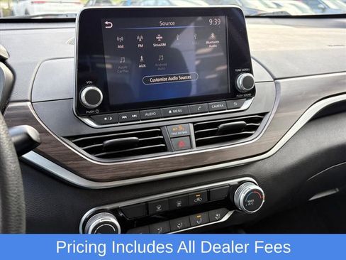 Used 2023 Nissan Altima 2.5 SV FWD image 13