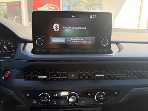 Used 2025 Honda Accord SE image 4