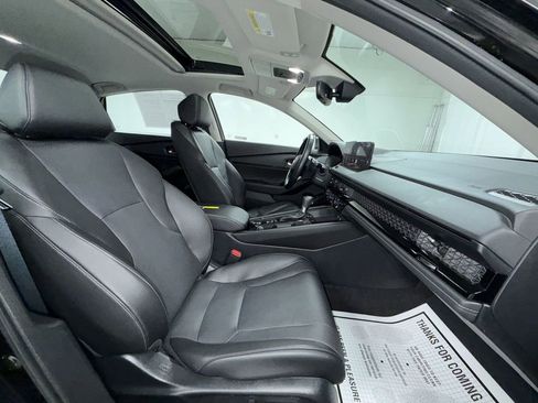 Used 2024 Honda Accord Touring image 8