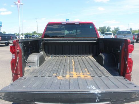 Used 2022 Chevrolet Silverado 1500 LT w/ Safety Package AWD/4WD image 14