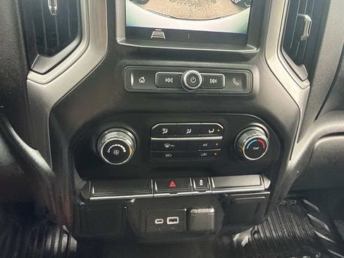 Used 2021 Chevrolet Silverado 1500 W/T AWD/4WD image 23