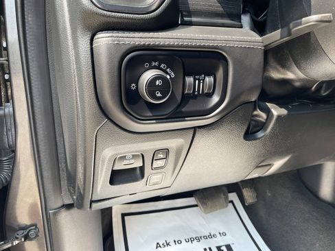 Used 2023 RAM 1500 Limited RWD image 27