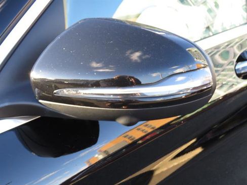 Used 2022 Mercedes-Benz GLC 300 4MATIC image 23