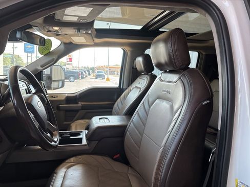 Used 2019 Ford F250 Limited image 8