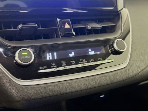 Used 2024 Toyota Corolla LE image 24