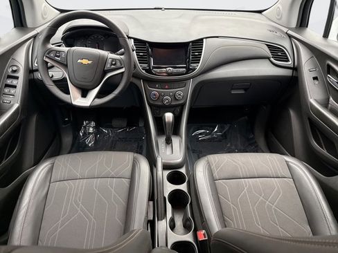 Used 2022 Chevrolet Trax LT w/ Driver Confidence Package image 14