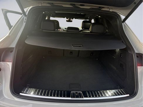 Used 2023 Porsche Cayenne Turbo image 35