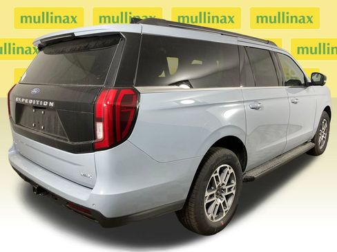 New 2026 Ford Expedition Max Active image 4