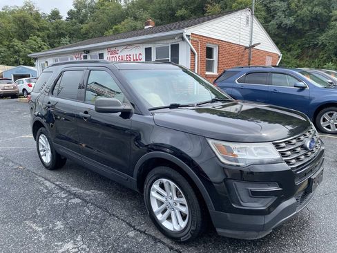 Used 2017 Ford Explorer 4WD image 4