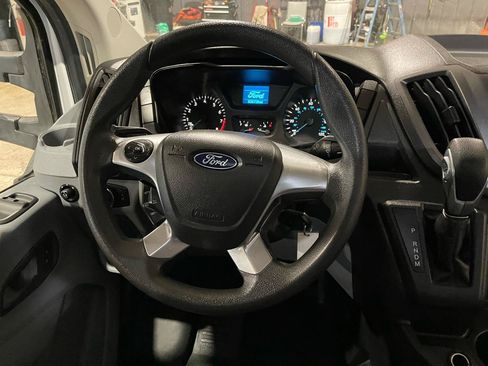 Used 2018 Ford Transit 250 148 Medium Roof RWD image 14