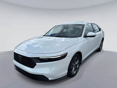 Used 2024 Honda Accord EX image 8