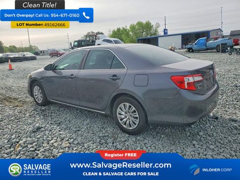Used 2014 Toyota Camry LE FWD image 3
