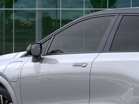 New 2026 Cadillac Optiq V image 12