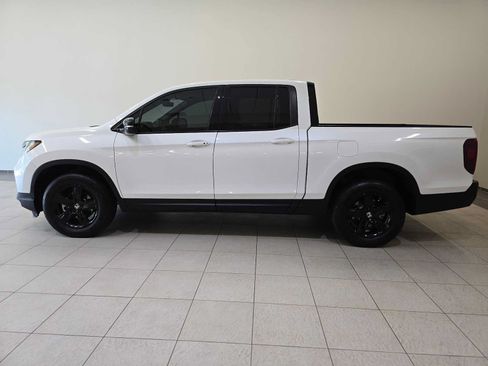 Used 2022 Honda Ridgeline Black Edition image 3