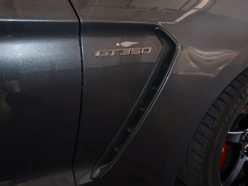 Used 2019 Ford Mustang Shelby GT350R w/ GT350R Equipment Group 920A RWD image 41