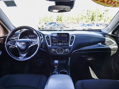 Used 2023 Chevrolet Malibu RS image 15