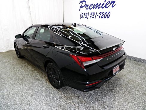 Used 2023 Hyundai Elantra SEL FWD image 4