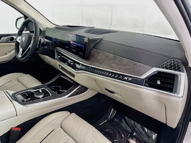 New 2027 BMW X7 xDrive40i AWD/4WD image 30