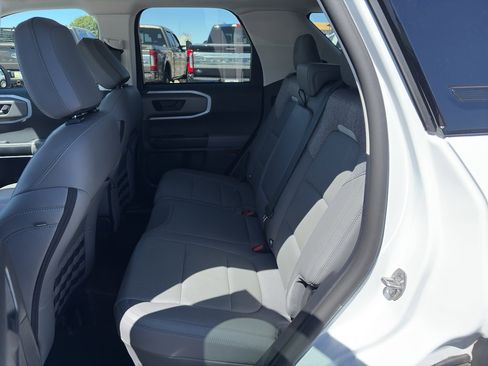Used 2025 Ford Bronco Sport Badlands AWD/4WD image 19