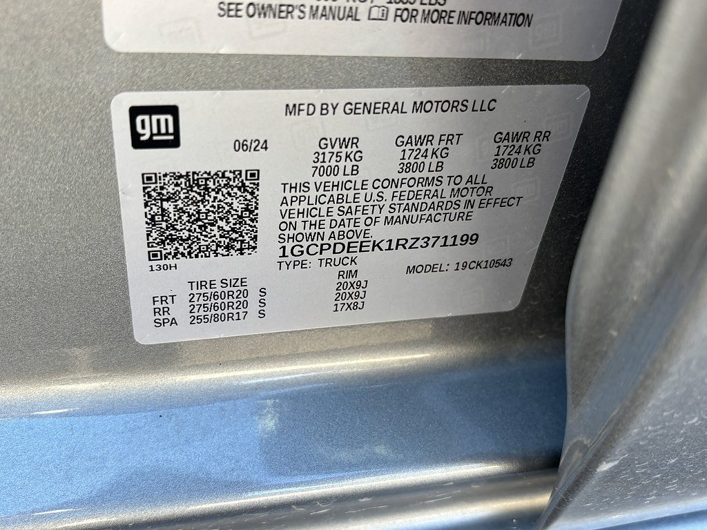 Used 2024 Chevrolet Silverado 1500 RST w/ LPO, Liner Protection Package AWD/4WD image 14