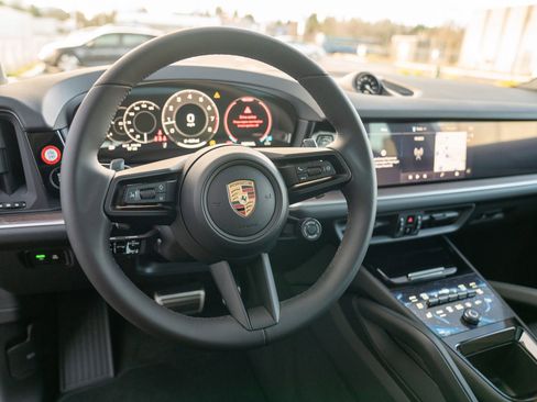 New 2026 Porsche Cayenne Coupe image 14