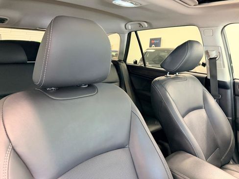 Used 2019 Subaru Outback 3.6R Limited w/ Popular Package #2 AWD/4WD image 28