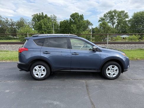 Used 2014 Toyota RAV4 LE FWD image 10