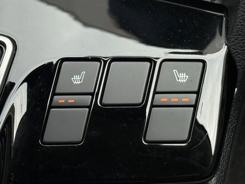 Used 2025 Kia Sportage EX FWD image 42