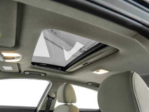 Used 2020 Hyundai Elantra Value Edition image 25