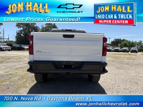 Used 2024 Chevrolet Silverado 1500 Custom Trail Boss AWD/4WD image 6