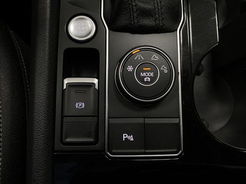Used 2018 Volkswagen Atlas SEL AWD/4WD image 26
