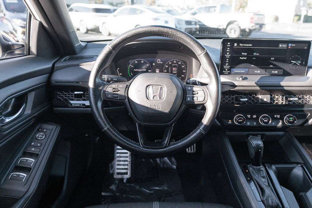 Used 2024 Honda Accord Sport image 2