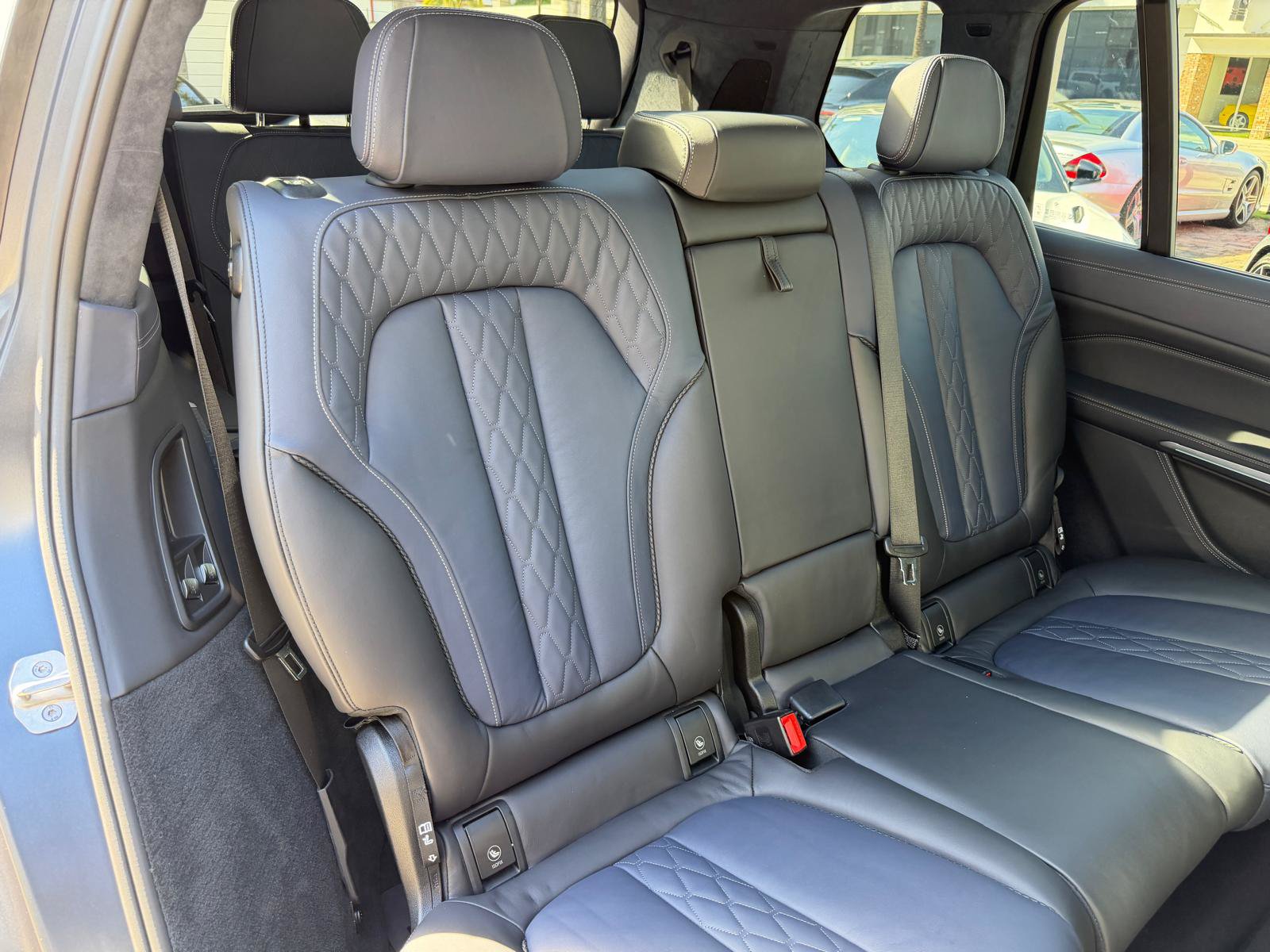 Used 2021 BMW X7 M50i AWD/4WD image 57
