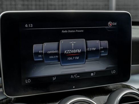 Used 2018 Mercedes-Benz C 300 Sedan w/ Multimedia Package image 32